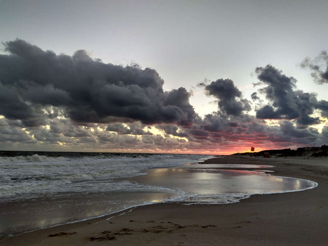 Sunset on beach, Atlántida, Uruguay